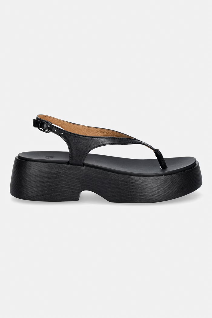Usnjeni sandali Camper Tasha K201859.001 črna SS26