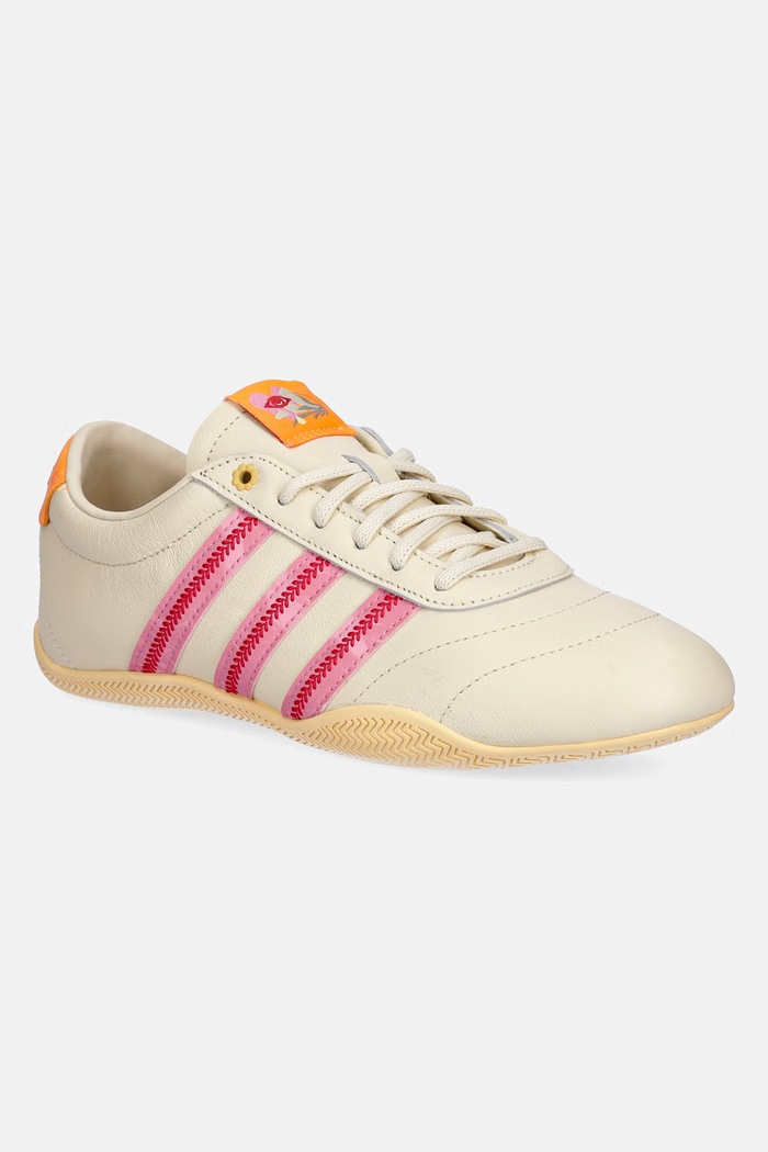 Δερμάτινα sneakers adidas Grand Court φλατ μπεζ KI3373