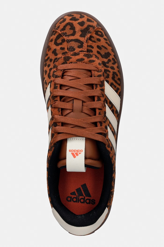 Semišové tenisky adidas VL Court 3.0 hnedá KK4668