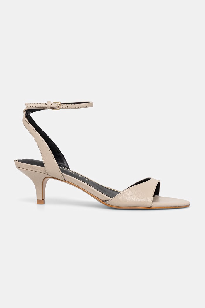 Kožené sandále Guess LERELA FLJLER.LEA03.NUDE béžová SS26