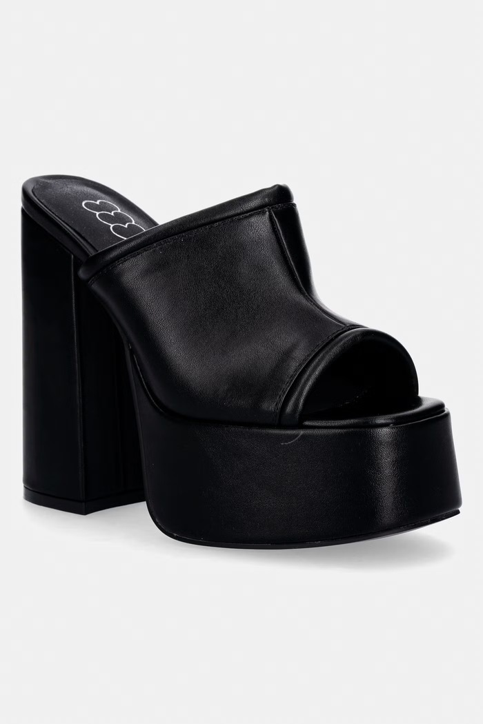 Natikači Koi Footwear Balsa Heeled Mules Imitacija zrnatega usnja črna Balsa