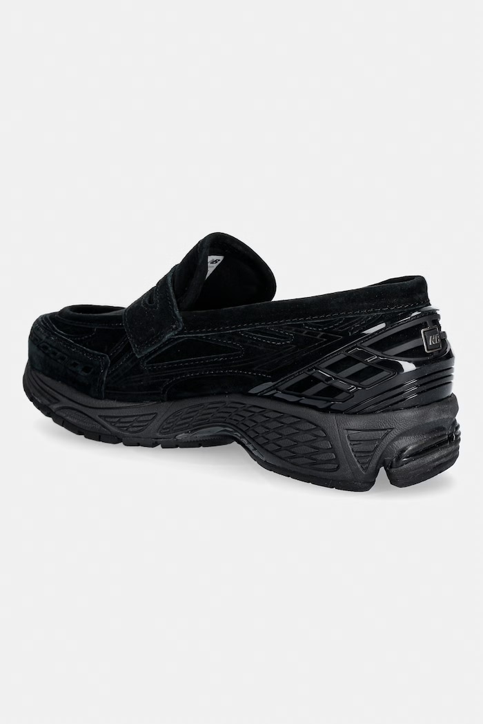 Obuwie New Balance 1906 sneakersy damskie zamszowe U1906LNT. czarny