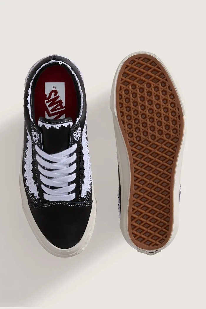 Vans LX Old Skool teniși pentru femei, din piele negru VN000D9VY281