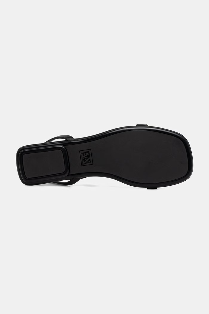 Armani Exchange босоніжки жіночі чорний XW002581.AF18975.UC001