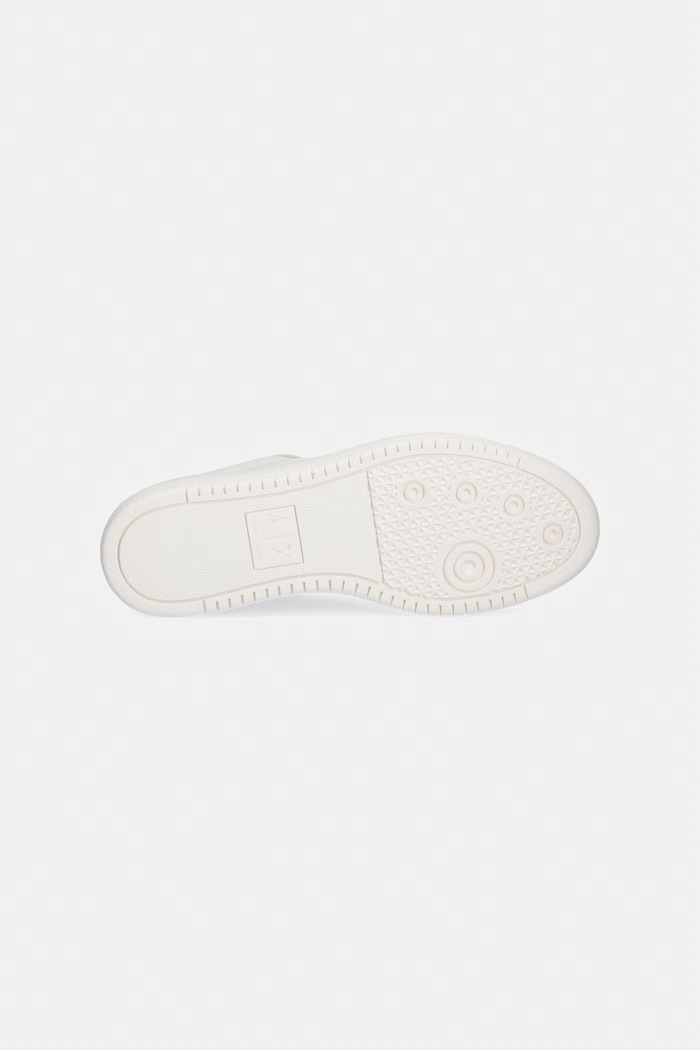 Armani Exchange ženske superge XW002791.AF26936.MZ128 bela