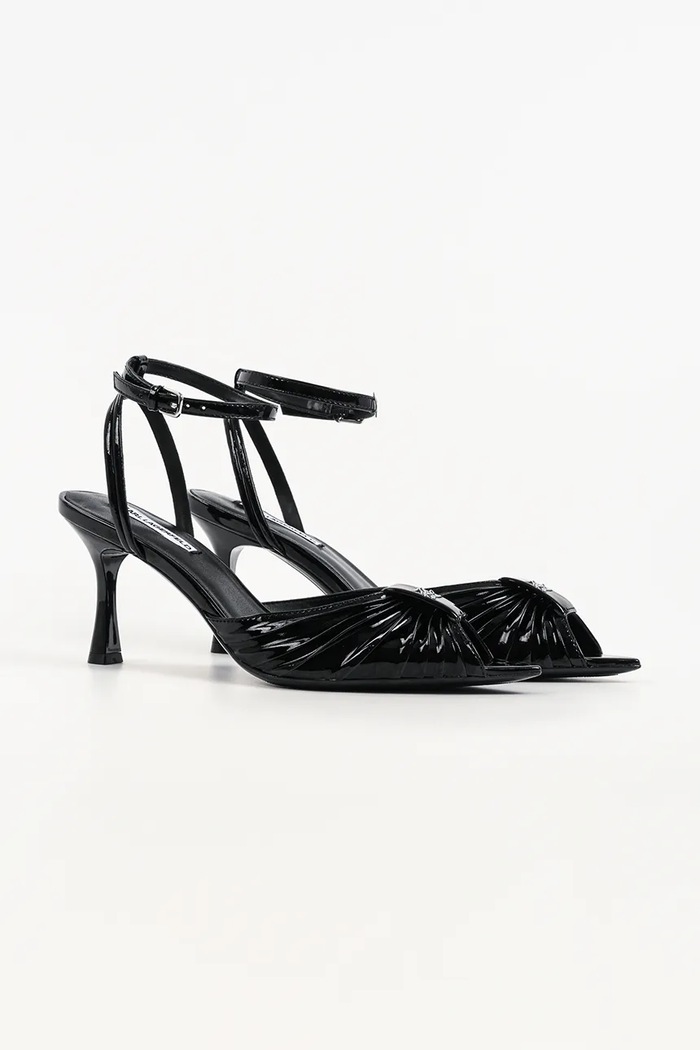 Karl Lagerfeld sandały skórzane Sienna KL32703A.000 czarny SS26