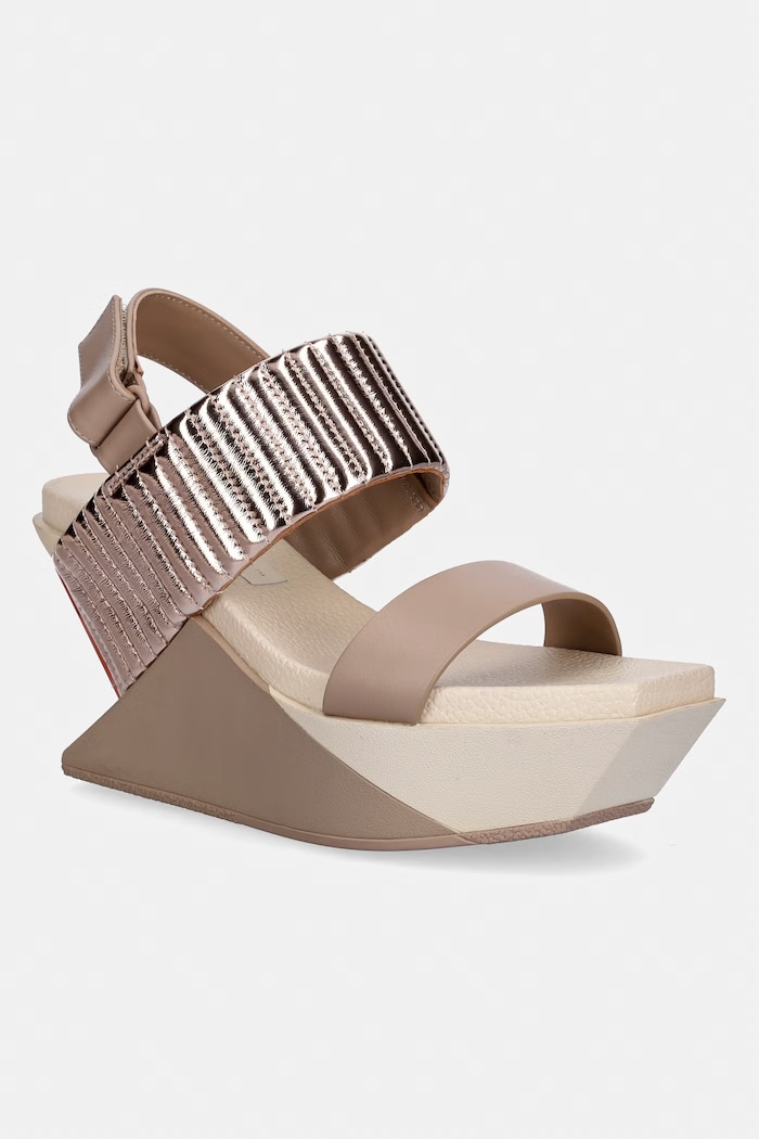 United Nude Σανδάλια σε σφήνα δερμάτινα Delta Wedge Puffier μπεζ 10988971188