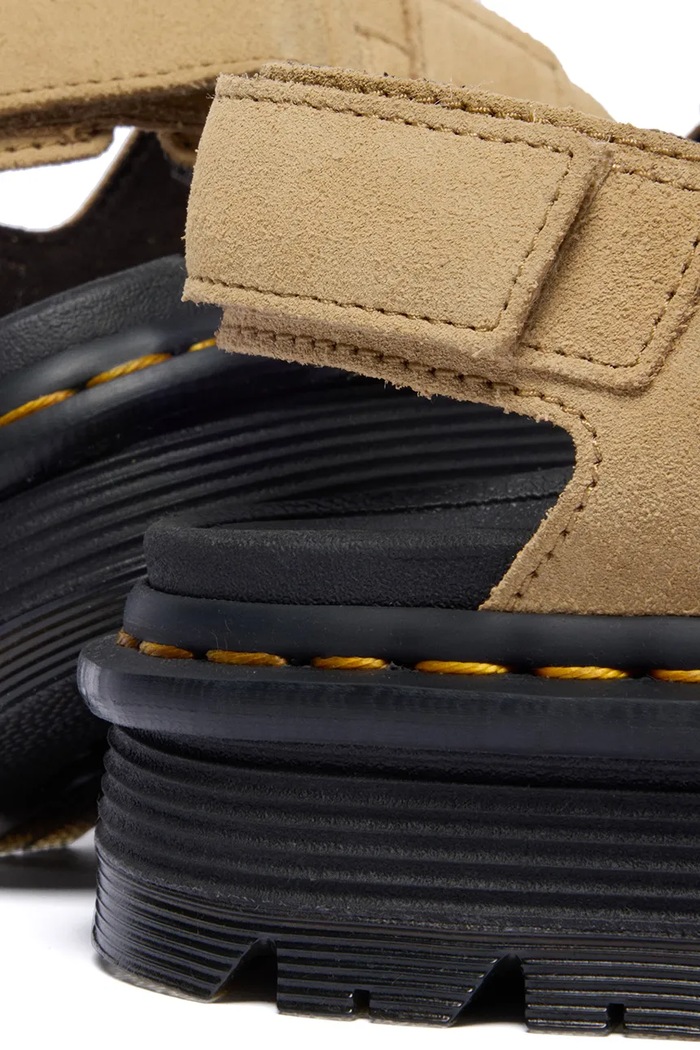 Dr. Martens sandále na platforme dámske semišové ZebZag Sandal béžová DM42689200