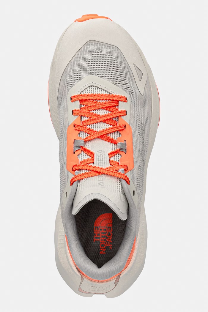 The North Face dámska tréningová obuv ALTAMESA 300 V2 oranžová NF0A8G6CKA31
