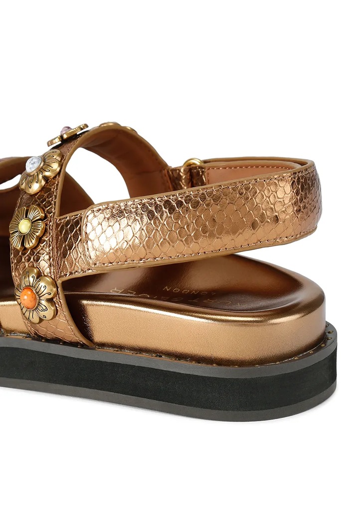 Обувки Kurt Geiger London чехли дамски Eagle Cut Out Flat Sling 5612368109 злато