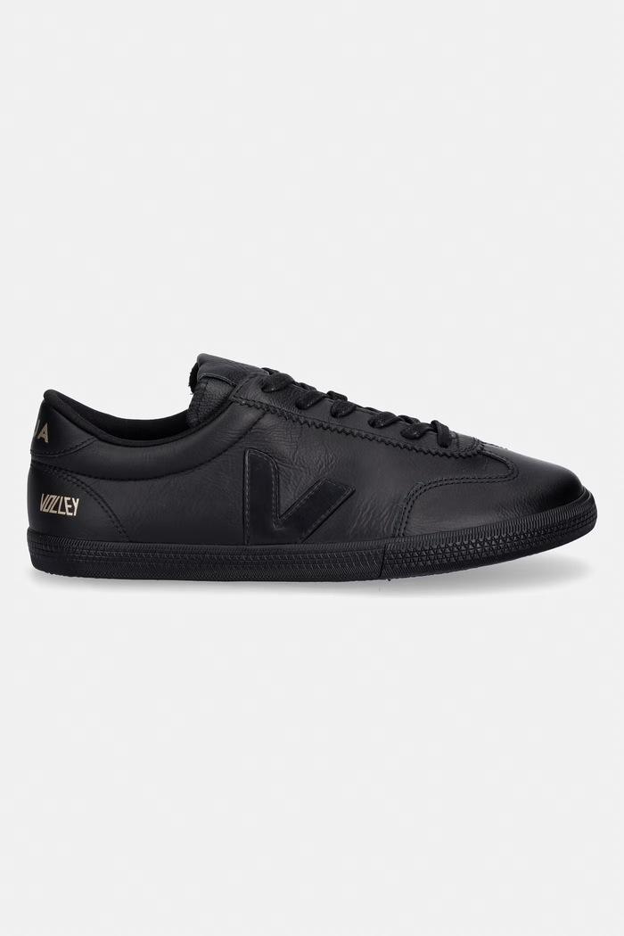Veja Volley Signature O.T. sneakers pentru femei din piele YP2021576A negru SS26