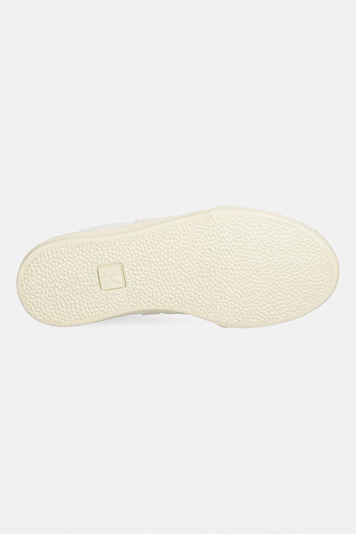 Veja Volley Signature O.T. sneakersy damskie skórzane YP2021573 biały