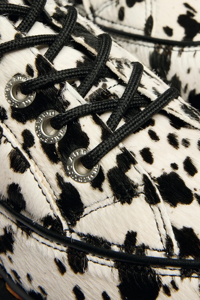 Dr. Martens polčevlji ženski usnjeni Buzz 5i 5 Eye Dalmatian DM42846100 bela