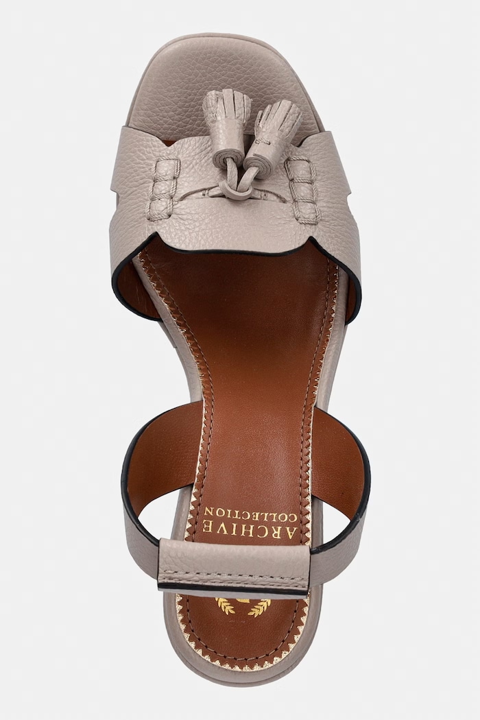 Pollini sandały na słupku beżowy PA1614BG0OPB0209