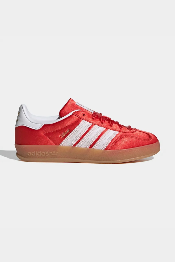 Detské tenisky adidas Originals DISNEY GAZELLE INDOOR textilný červená IH1761