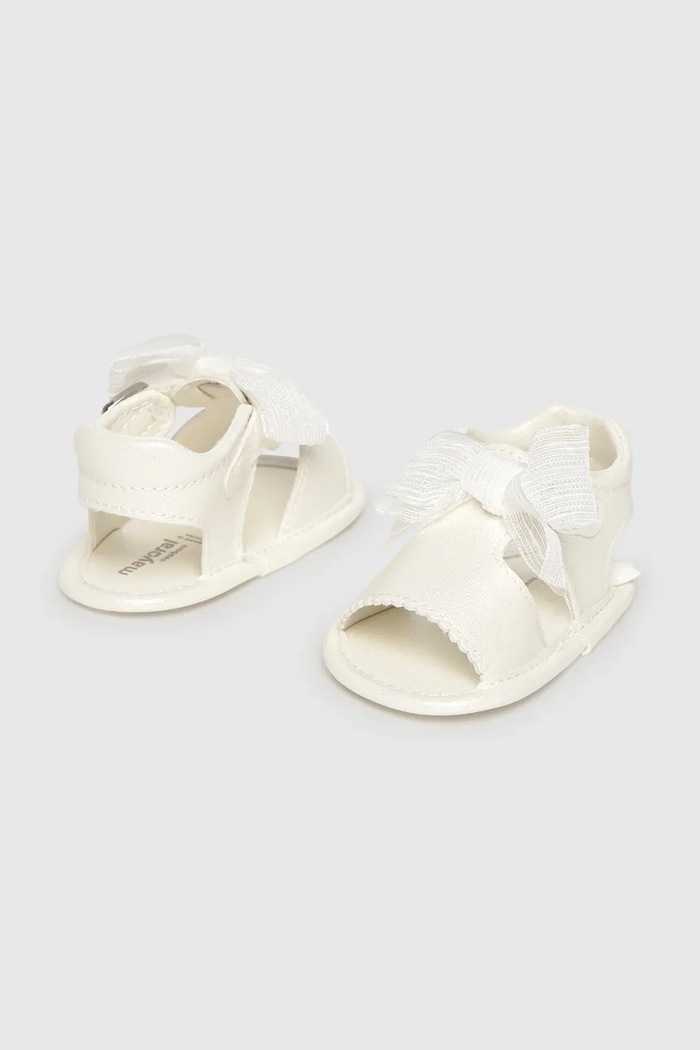 Topánky pre bábätká Mayoral Newborn 9084.G.1L.Newborn.PPY2 biela SS26