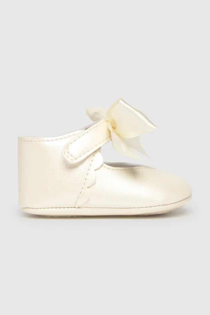 Topánky pre bábätká Mayoral Newborn imitácia kože béžová 9090.2L.Newborn.PPY2