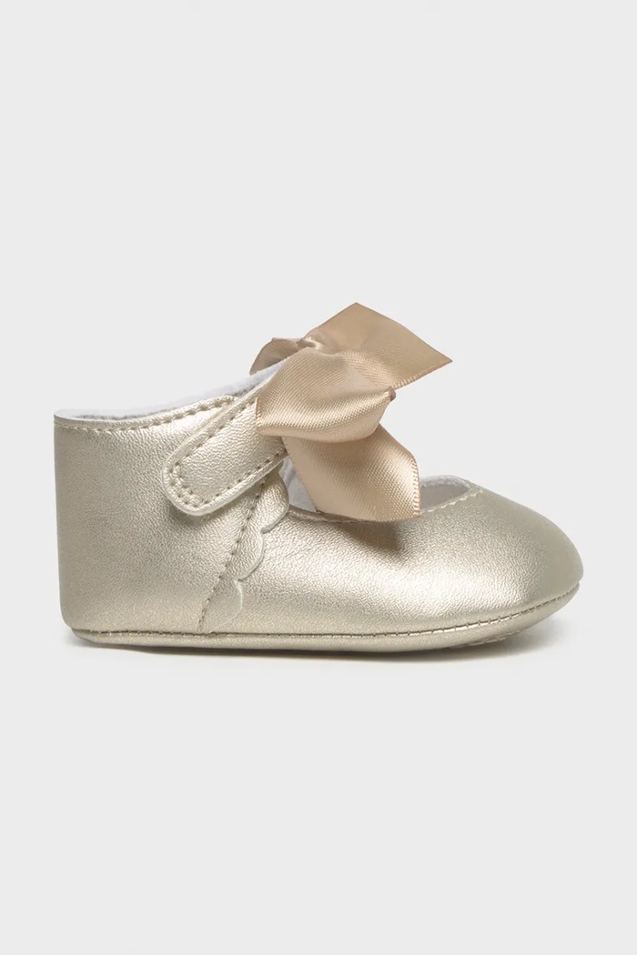 Topánky pre bábätká Mayoral Newborn imitácia kože béžová 9090.2L.Newborn.PPY2