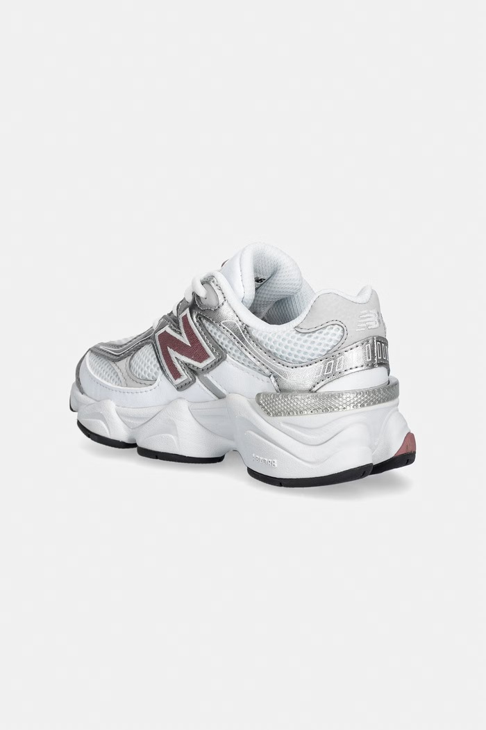 Dziewczynka New Balance 9060 sneakersy dziecięce P90601Z6 biały
