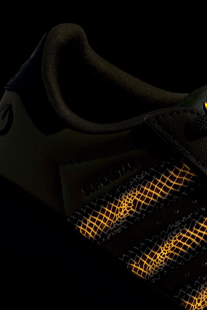 Detské tenisky adidas Originals SUPERSTAR LED LIGHTS IH6386
