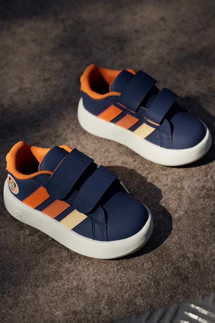 Detské tenisky adidas GRAND COURT MICKEY JS2344