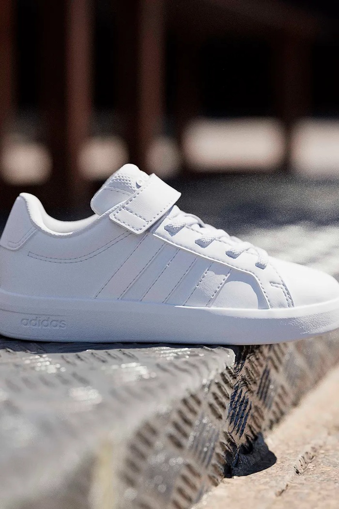 Detské tenisky adidas GRAND COURT 3.0 HP3532