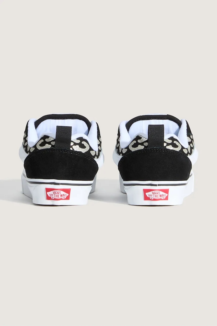 Момче Vans KNU-SKOOL ниски кецове за деца VN000D2TBM81 черен