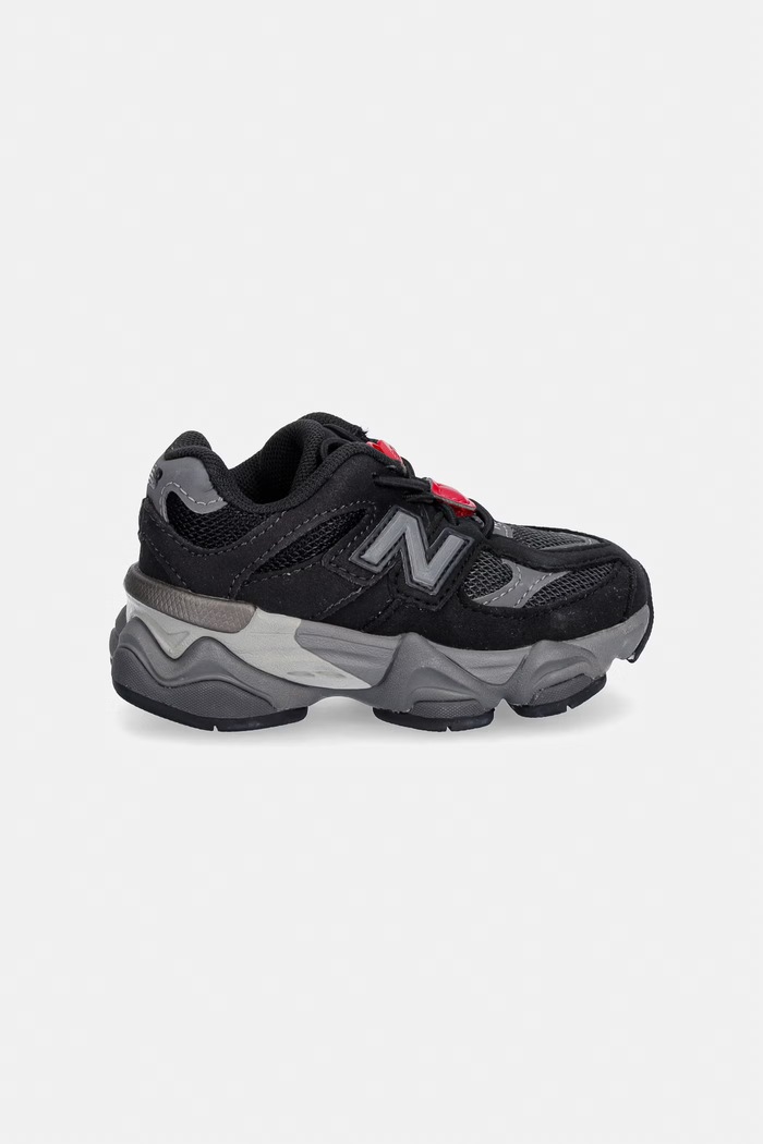 New Balance 9060 superge otroške IV9060BK črna SS26