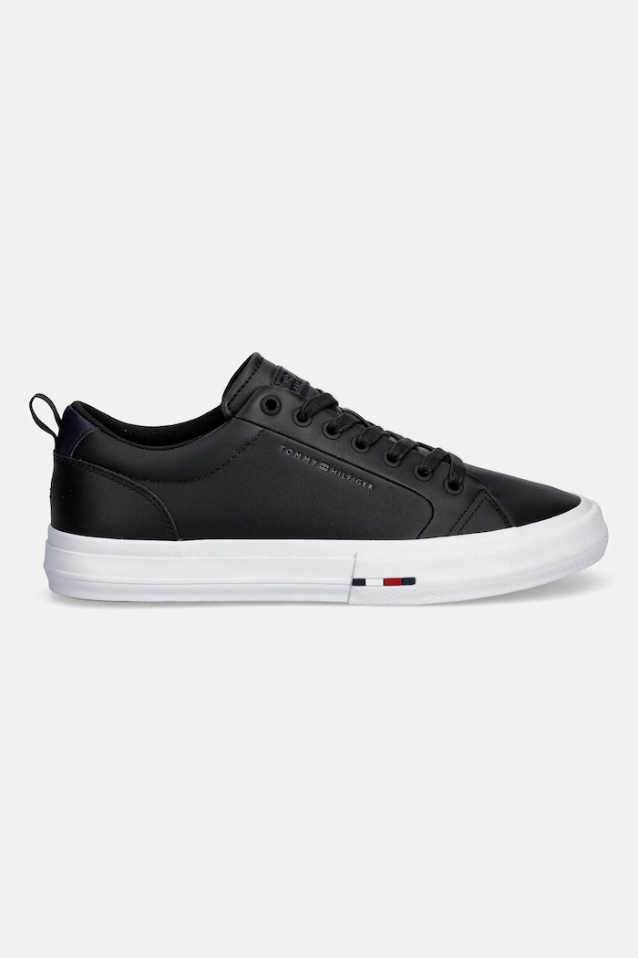 Tommy Hilfiger bőr sportcipő HARLEM STREET LTH FM0FM05708 fekete SS26