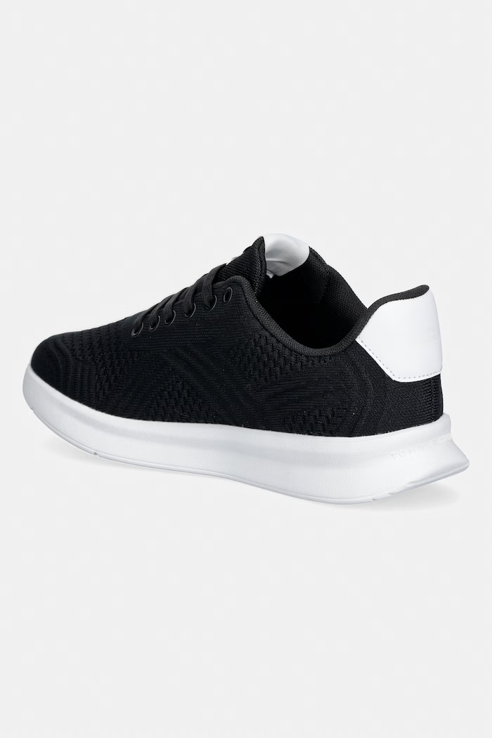 Obuwie Tommy Hilfiger LIGHTWEIGHT RUNNER MIX sneakersy męskie FM0FM05755 czarny