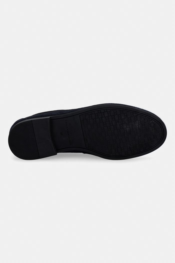Tommy Hilfiger loafersy damskie zamszowe FLEXIBLE SLIM SUEDE LOAFER FM0FM05745 granatowy