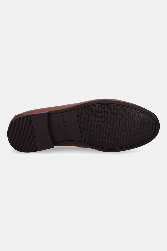 Tommy Hilfiger loafersy męskie skórzane FLEXIBLE SLIM LEATHER LOAFER FM0FM05849 brązowy