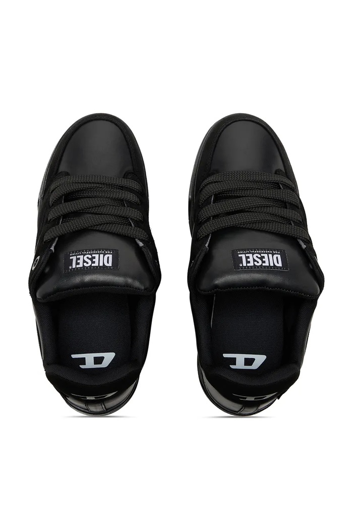 Diesel S-D-Ollie Low tenisky pánske kožené čierna Y03796.P7476.T8013