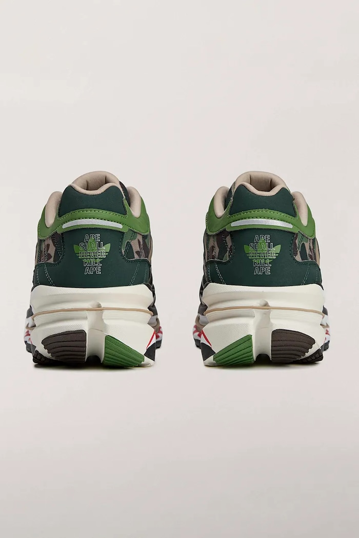 Обувь Кроссовки adidas Originals x BAPE KJ8850 зелёный