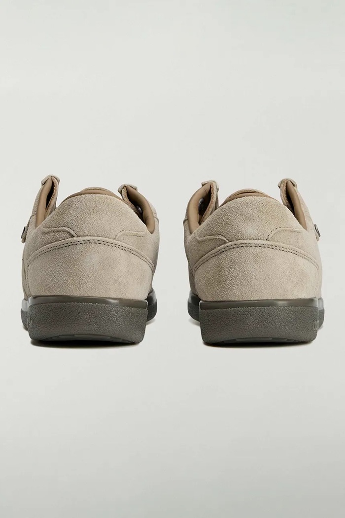 Încălțăminte adidas Originals PUNSTOCK x SPZL mocasini pentru bărbați din piele întoarsă KK3672 bej