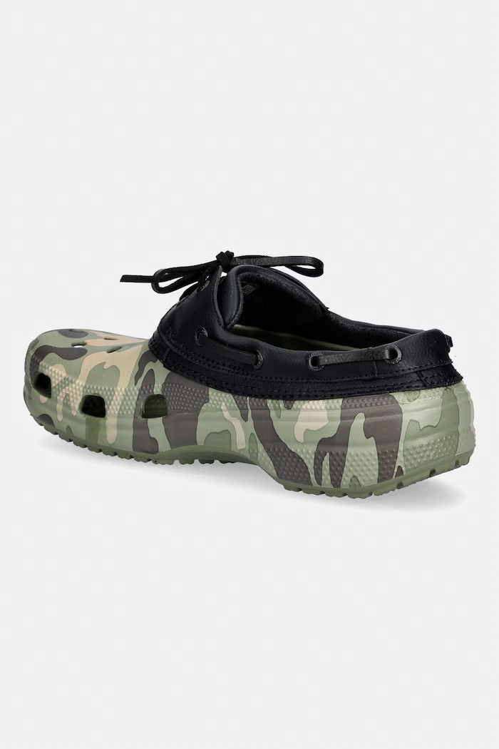 Shoes Crocs Classic Duck Camo Boat Shoe Moccasins Men's 212951.0SL green