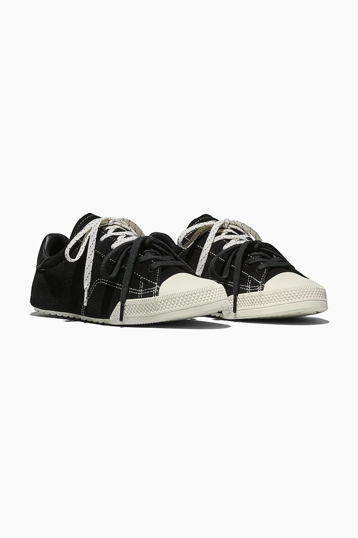 Converse teniși din piele întoarsă Chuck Taylor Lo A16123C negru SS26
