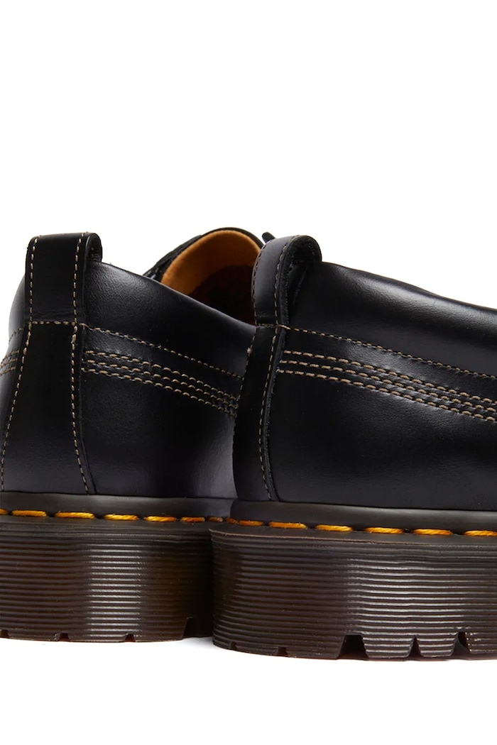 Dr. Martens Lowell Shoes leather black DM31816001