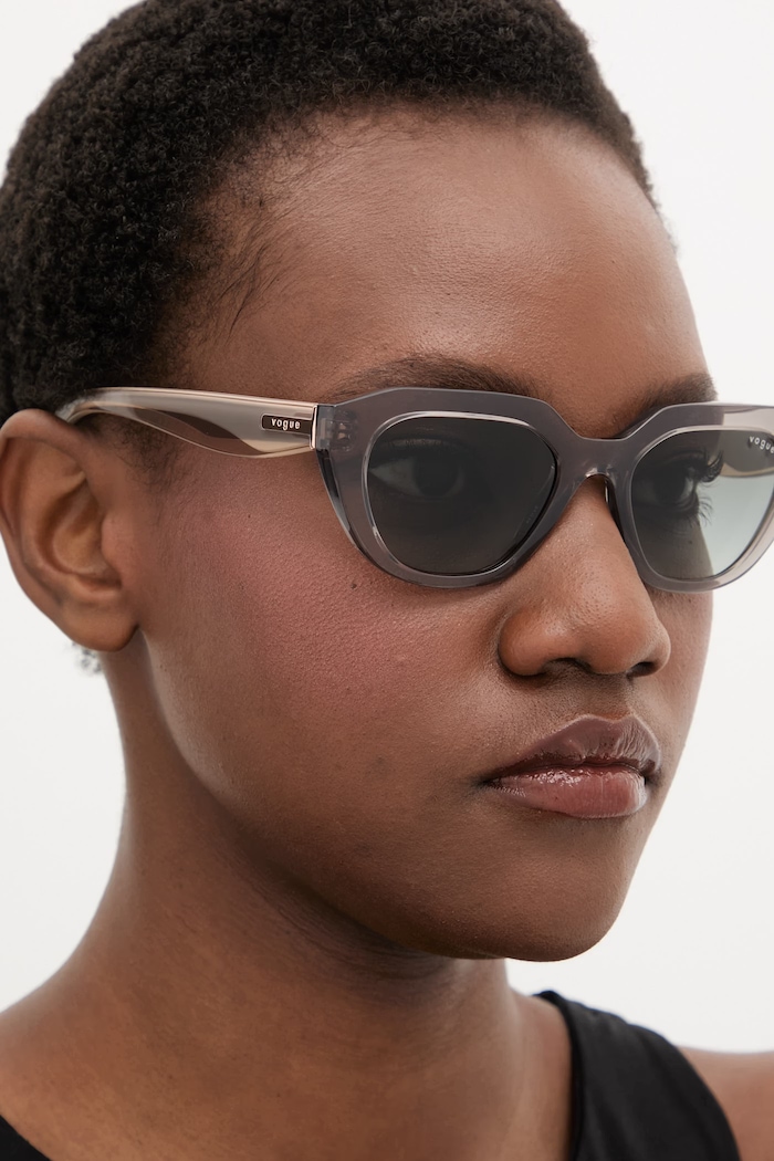 VOGUE ochelari de soare 0VO5711S