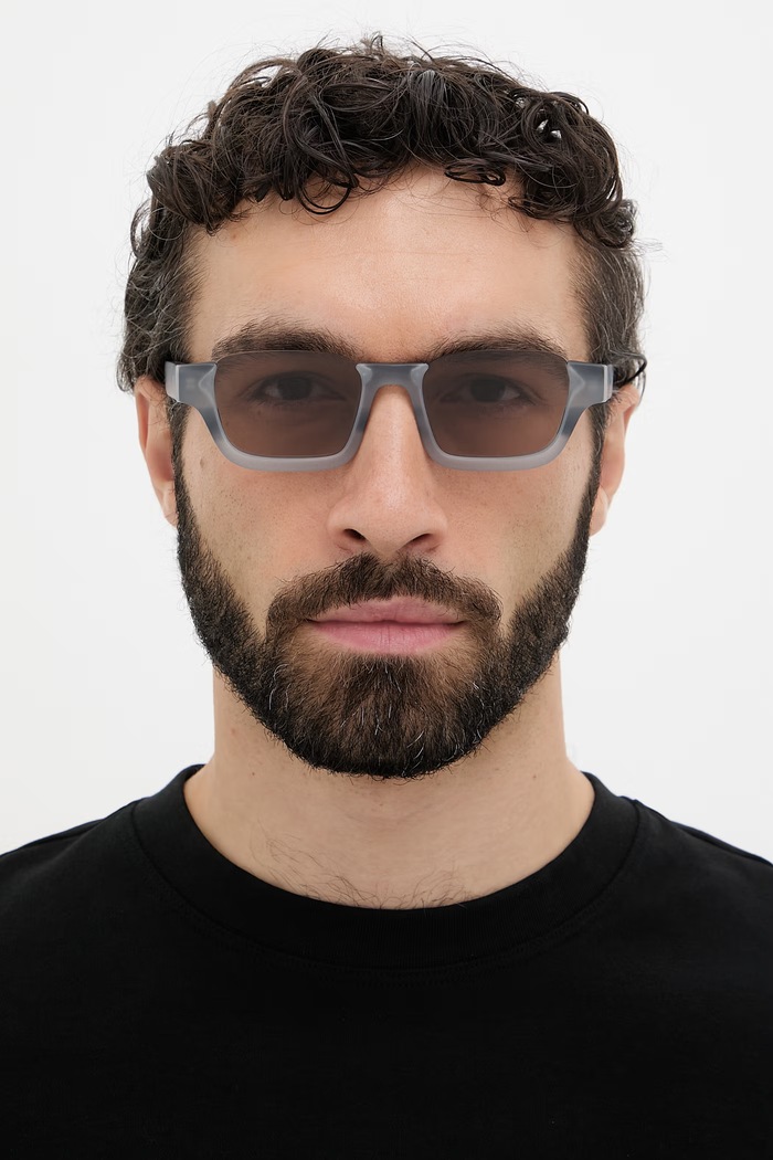 Emporio Armani ochelari de soare pătrați 0EA4268U