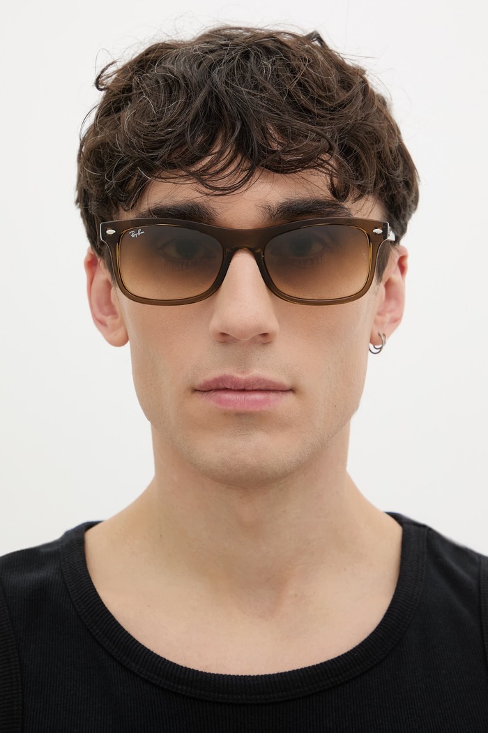 Солнцезащитные очки Ray-Ban 0RB2226