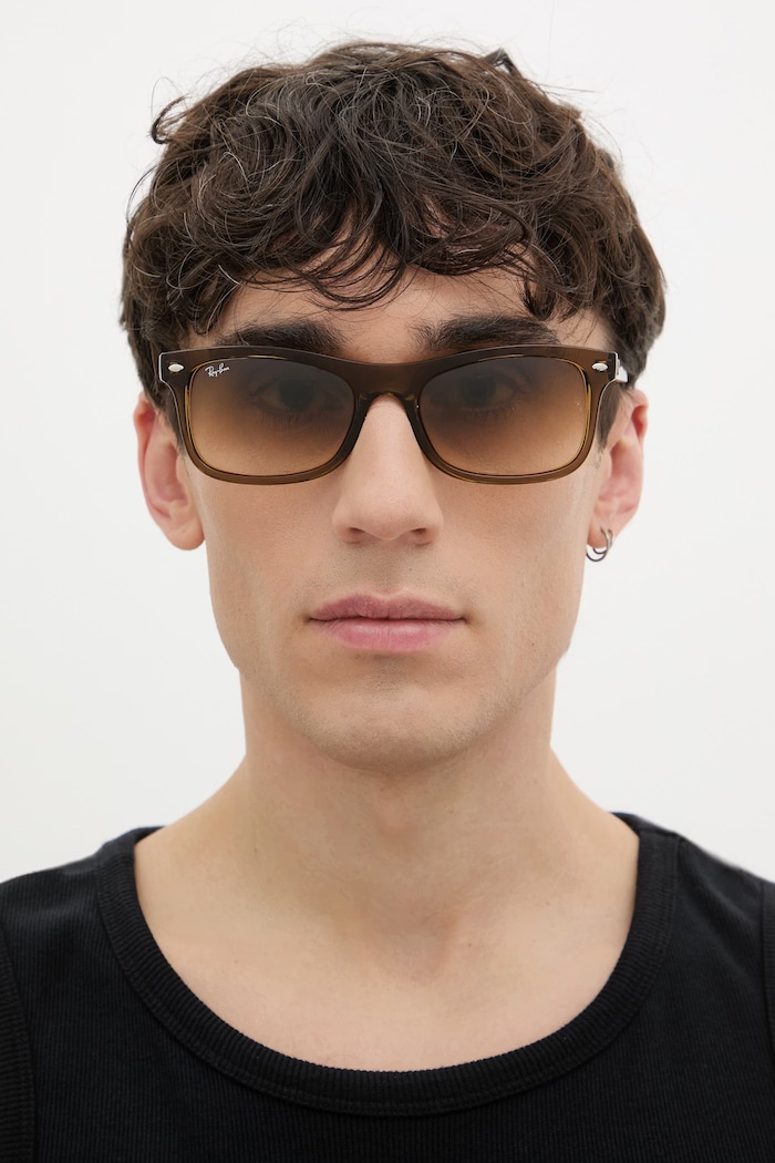 Солнцезащитные очки Ray-Ban 0RB2226