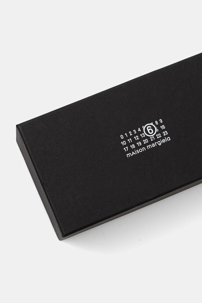 MM6 Maison Margiela okulary przeciwsłoneczne damskie LUNETTES 15 NOIRES czarny I76B