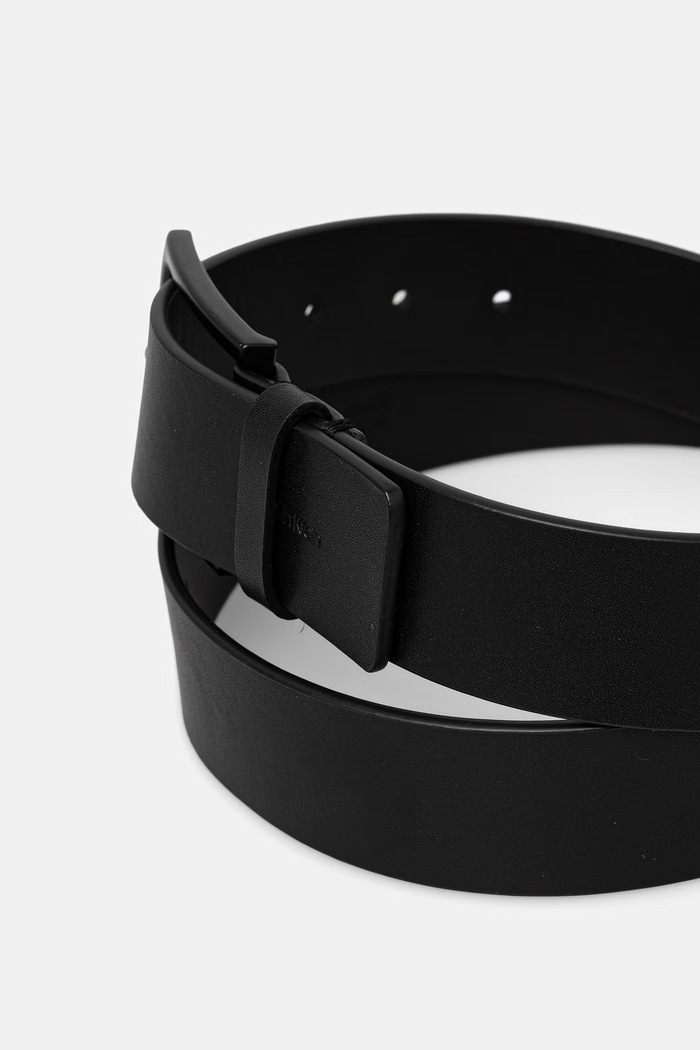 Calvin Klein pásek pánský kožený LV04D7066G černá SS26