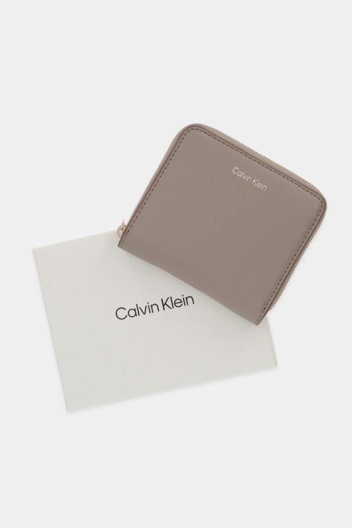 Calvin Klein πορτοφόλι γυναικείο από απομίμηση δέρματος LV04F1120G μπεζ