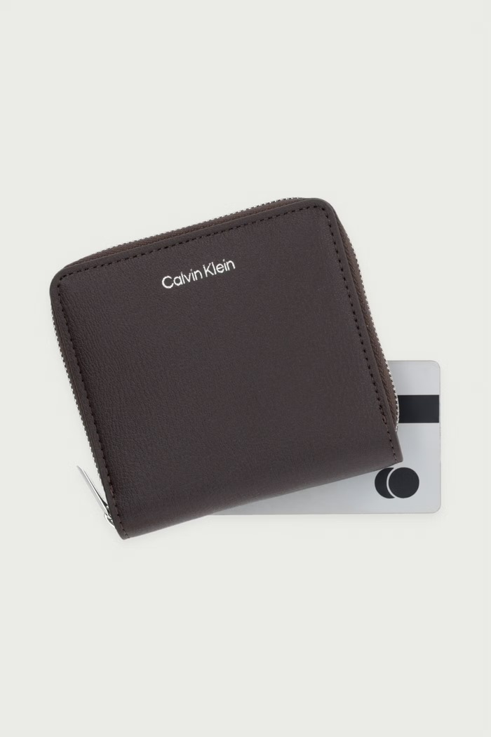 Calvin Klein portfel damski z imitacji skóry brązowy LV04F1120G