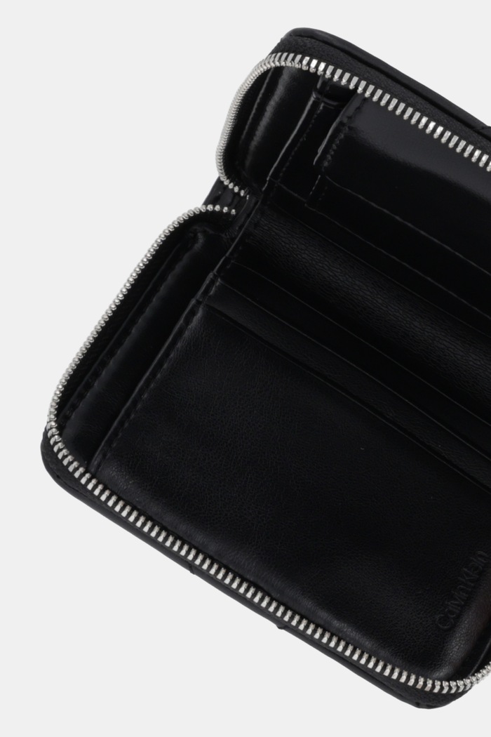 Αξεσουάρ Calvin Klein πορτοφόλι γυναικείο από απομίμηση δέρματος LV04F1121G μαύρο