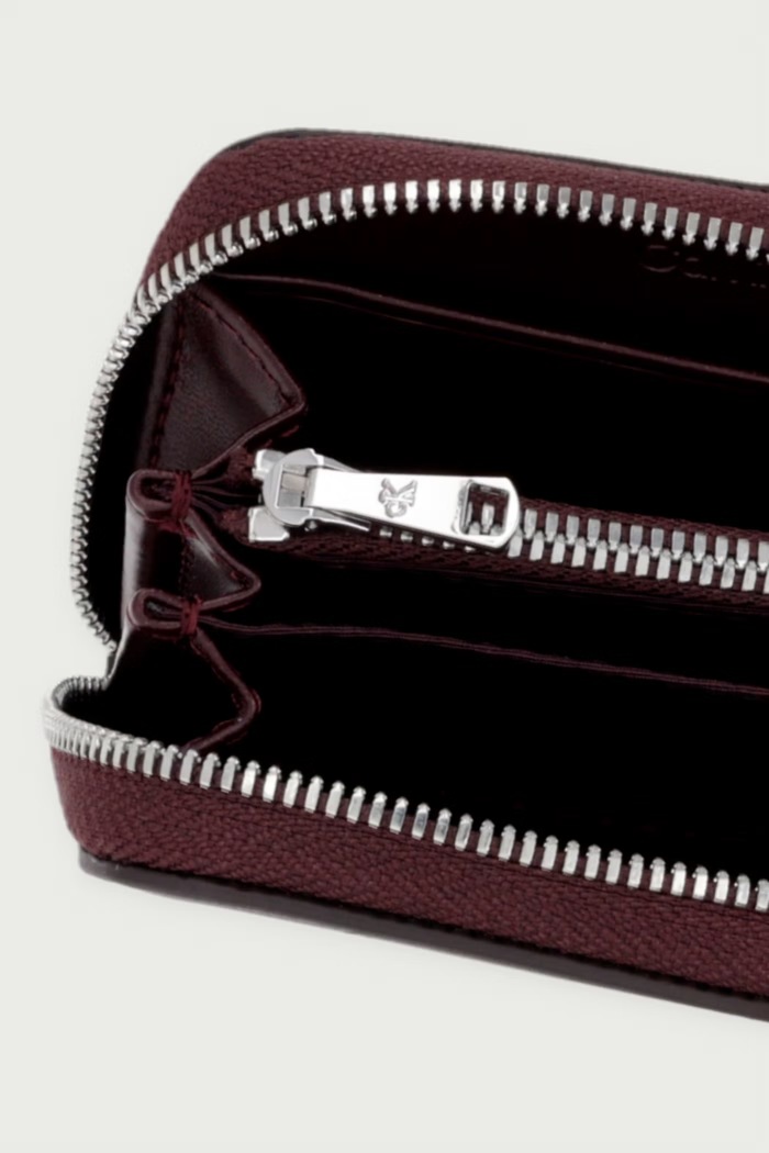 Akcesoria Calvin Klein Portfel damski z imitacji skóry LV04F1154G fioletowy