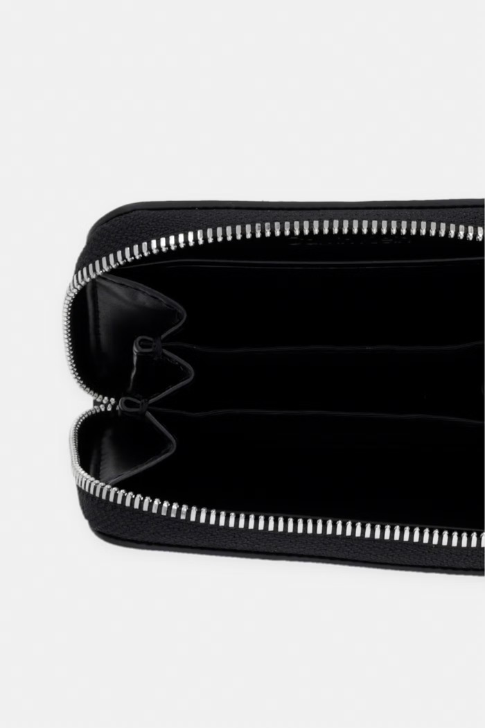 Αξεσουάρ Calvin Klein πορτοφόλι γυναικείο από απομίμηση δέρματος LV04F1154G μαύρο