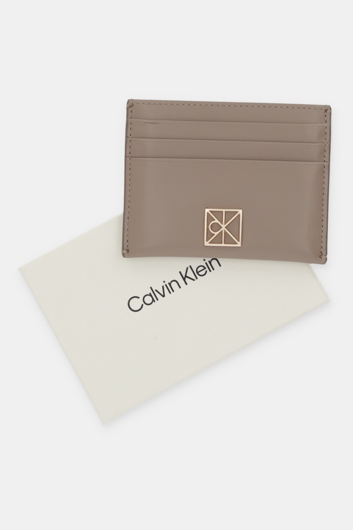 Kožené pouzdro na karty Calvin Klein béžová LV04F3317G